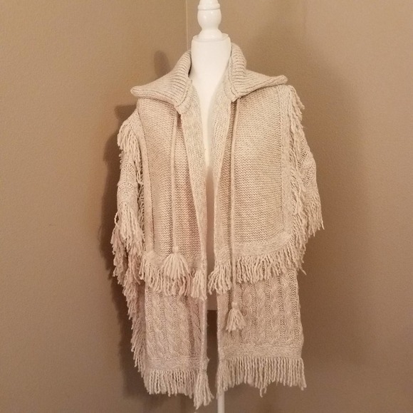 gap Fringe Tassel Open Sweater Poncho - Picture 2 of 8